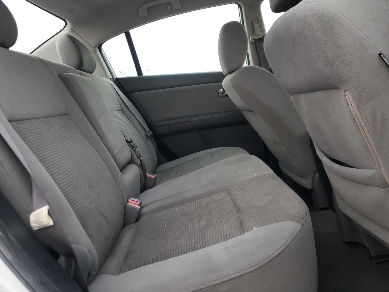 2011 Nissan Sentra - Image 10