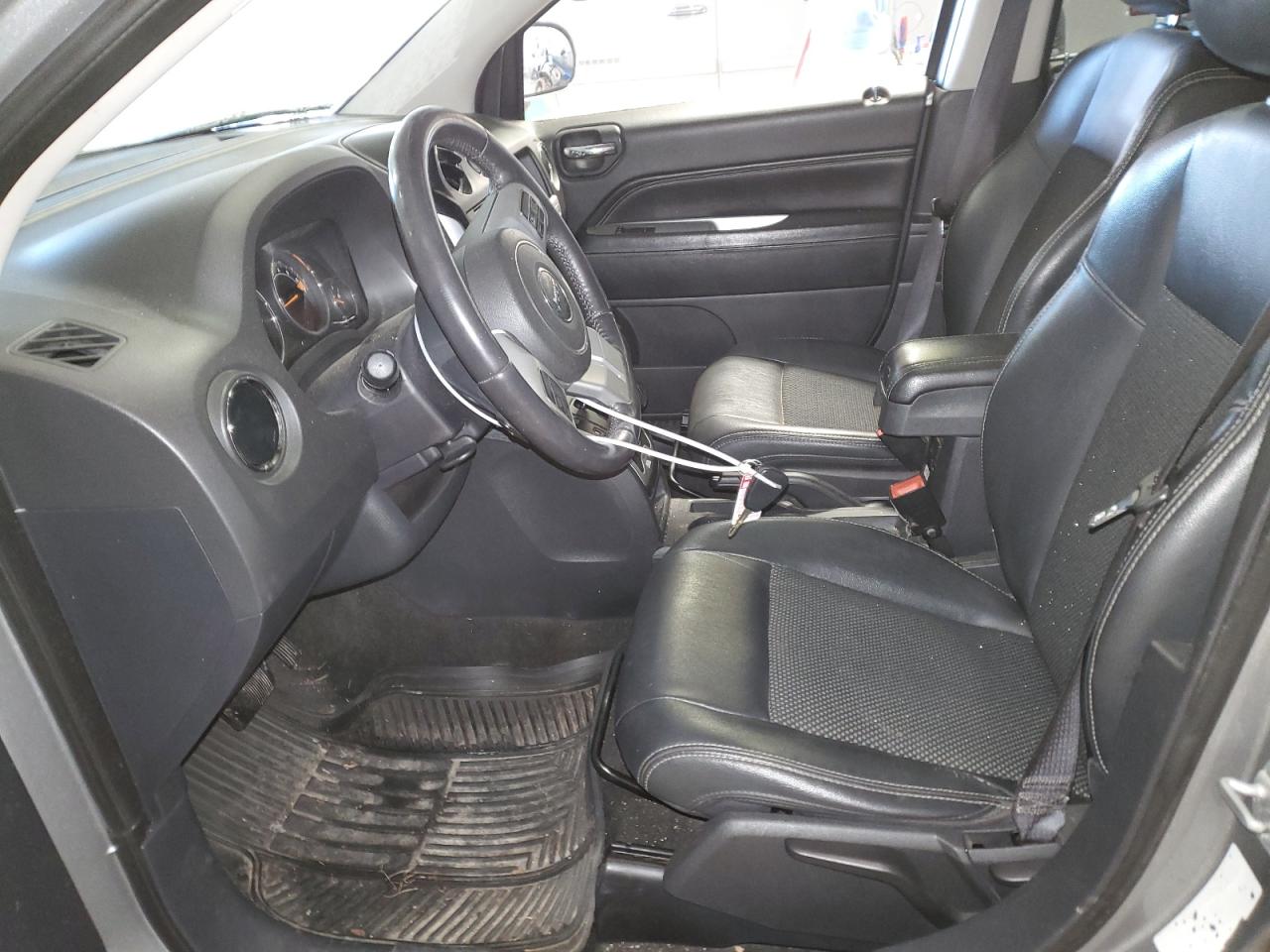 2015 Jeep Compass - Image 7