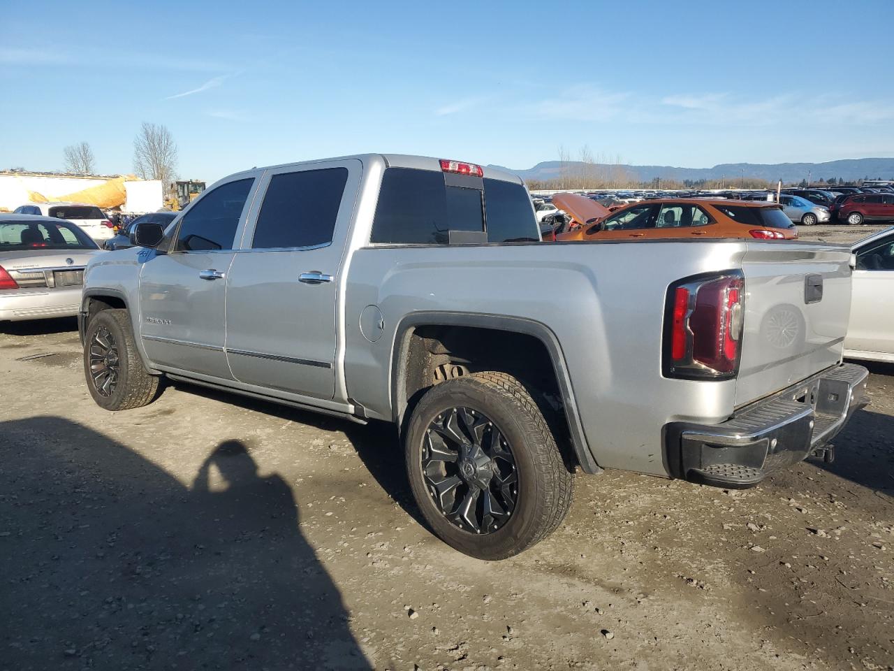 2018 GMC Sierra - Image 2