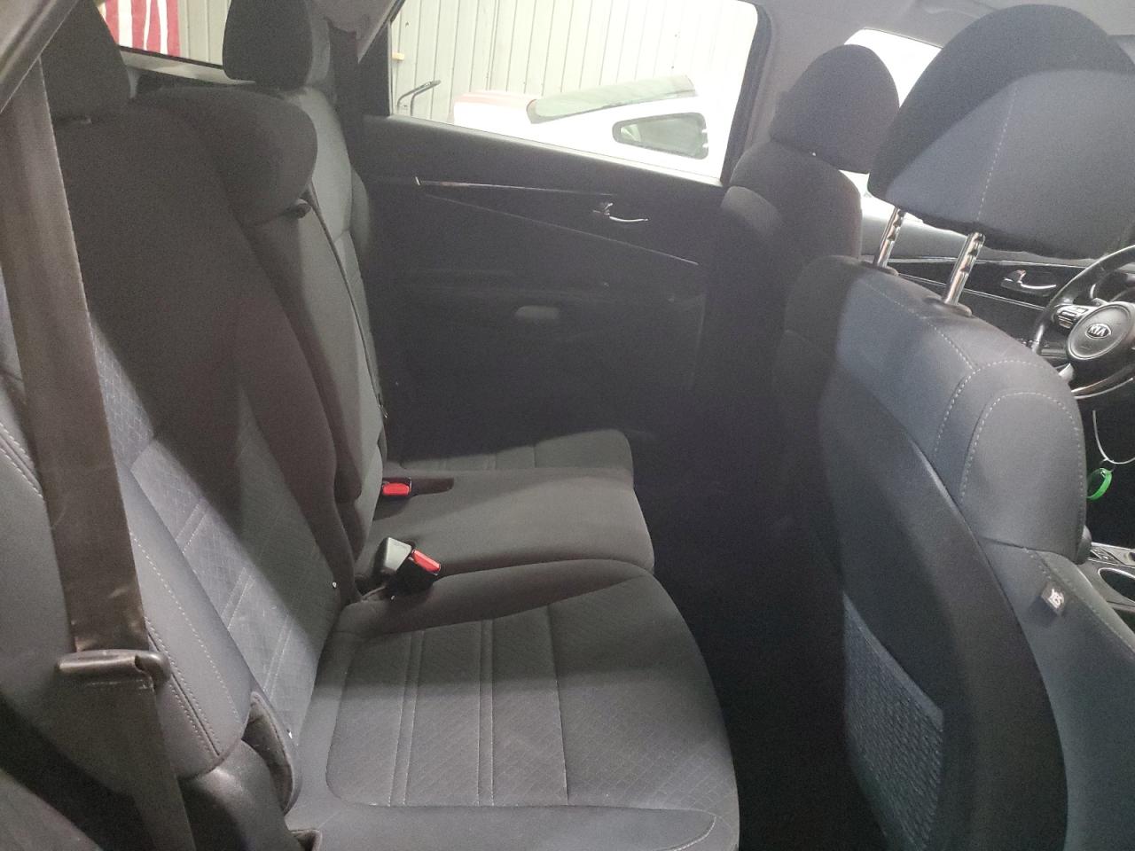 2018 Kia Sorento - Image 12