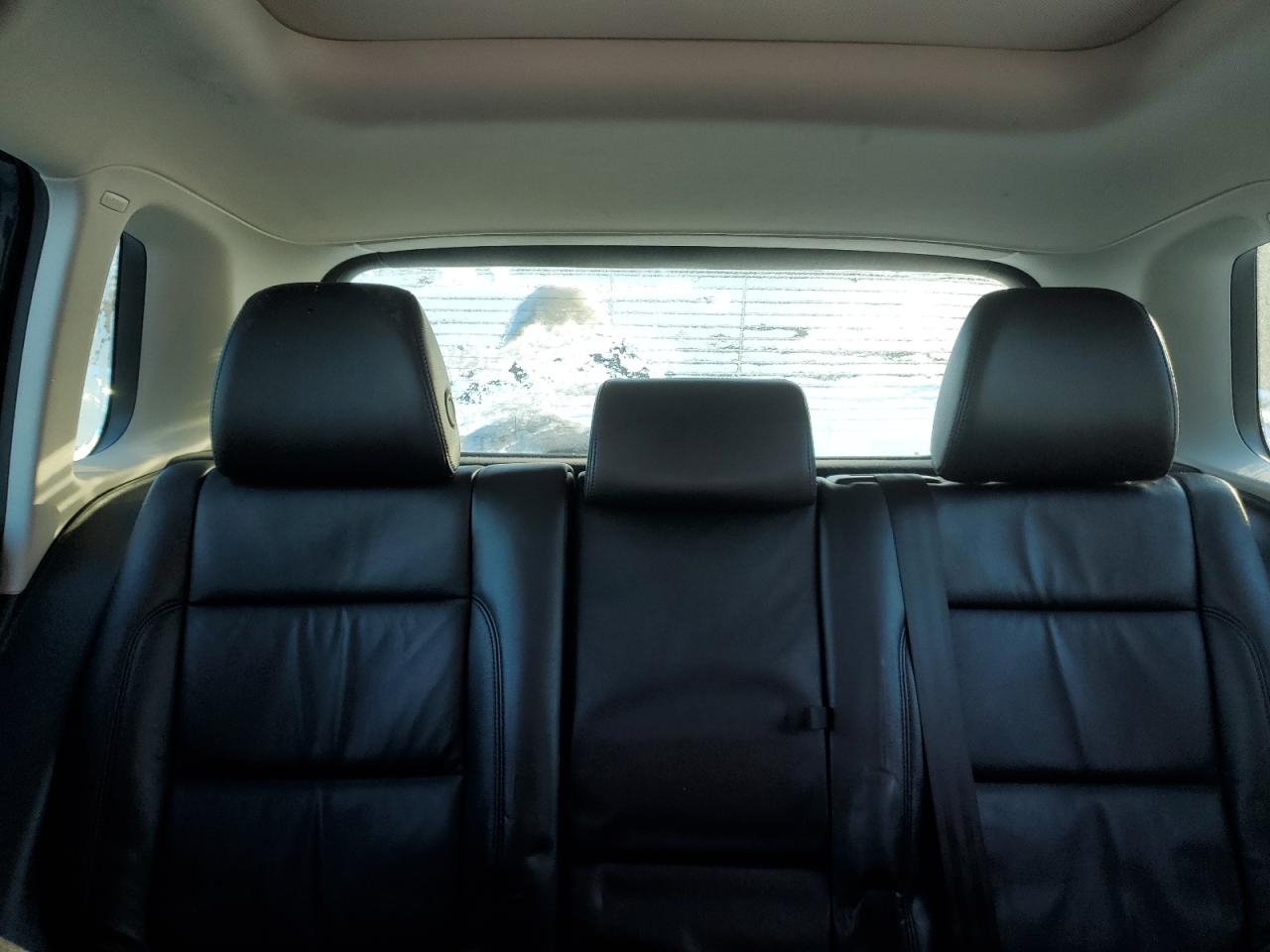2017 Volkswagen Tiguan - Image 10