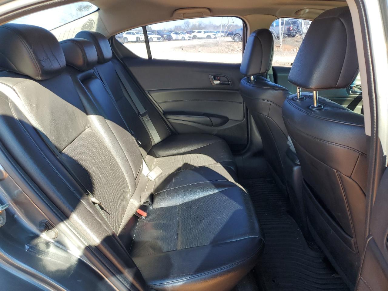 2014 Acura ILX - Image 10