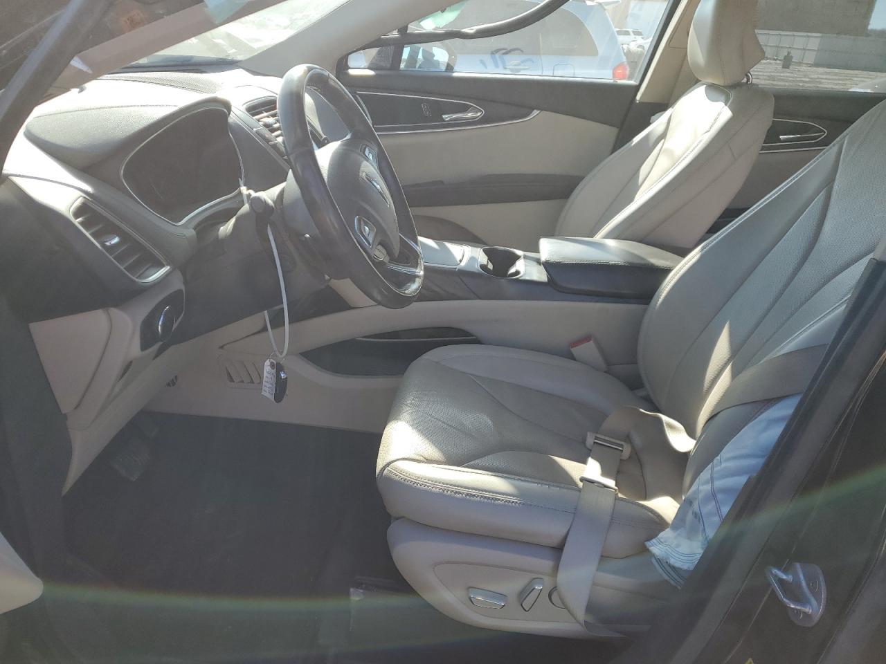 2018 Lincoln MKX - Image 7