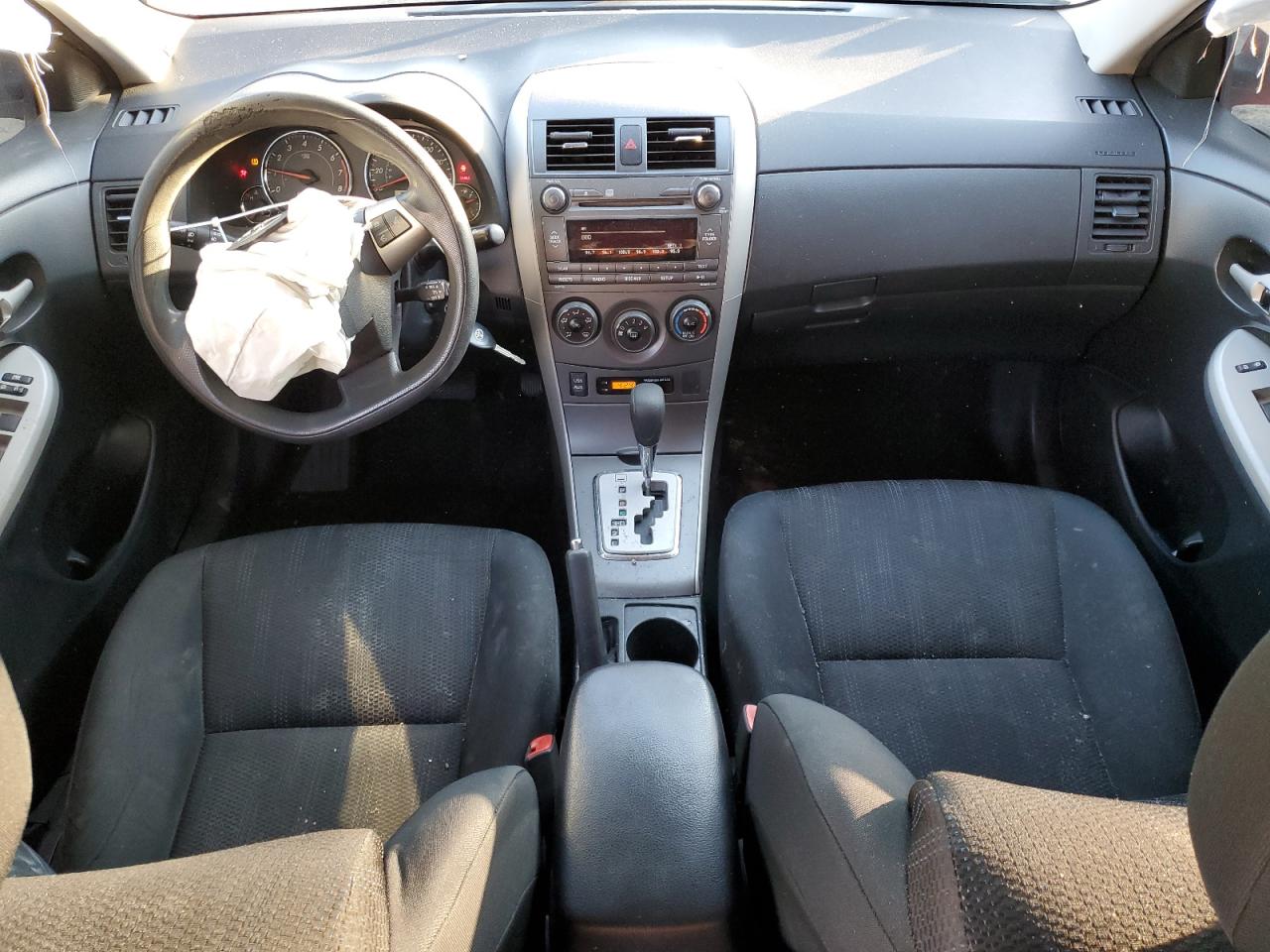 2011 Toyota Corolla - Image 9