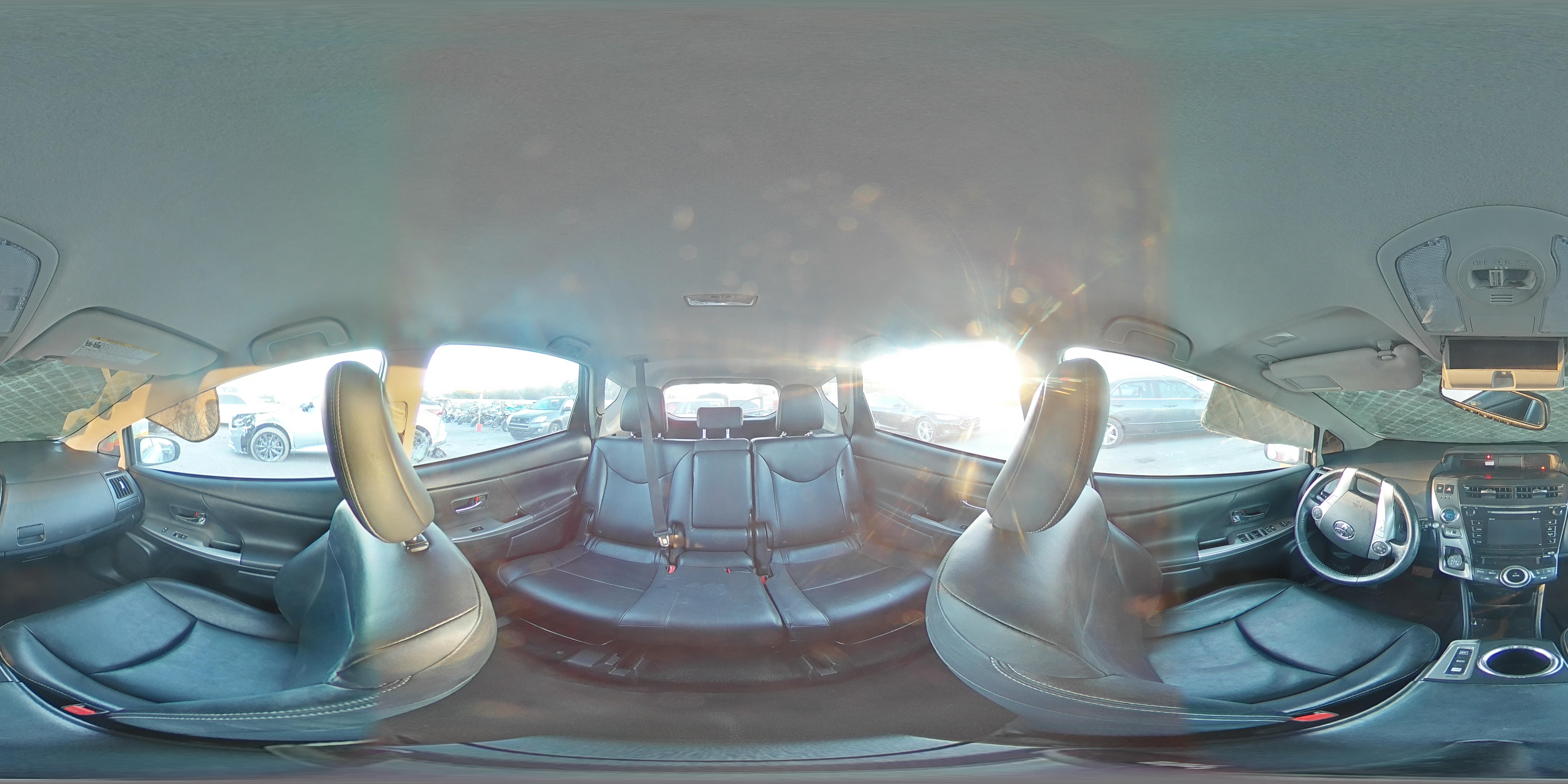 2015 Toyota Prius - Image 15