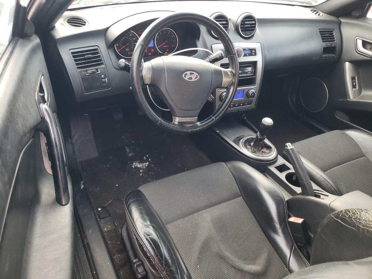 2008 Hyundai Tiburon - Image 8