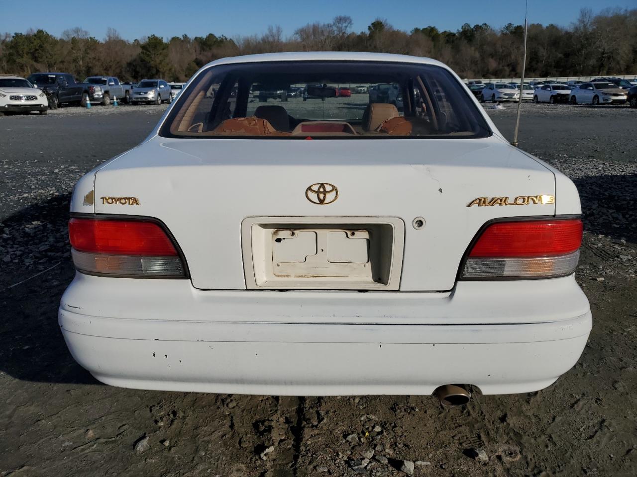 1995 Toyota Avalon - Image 6