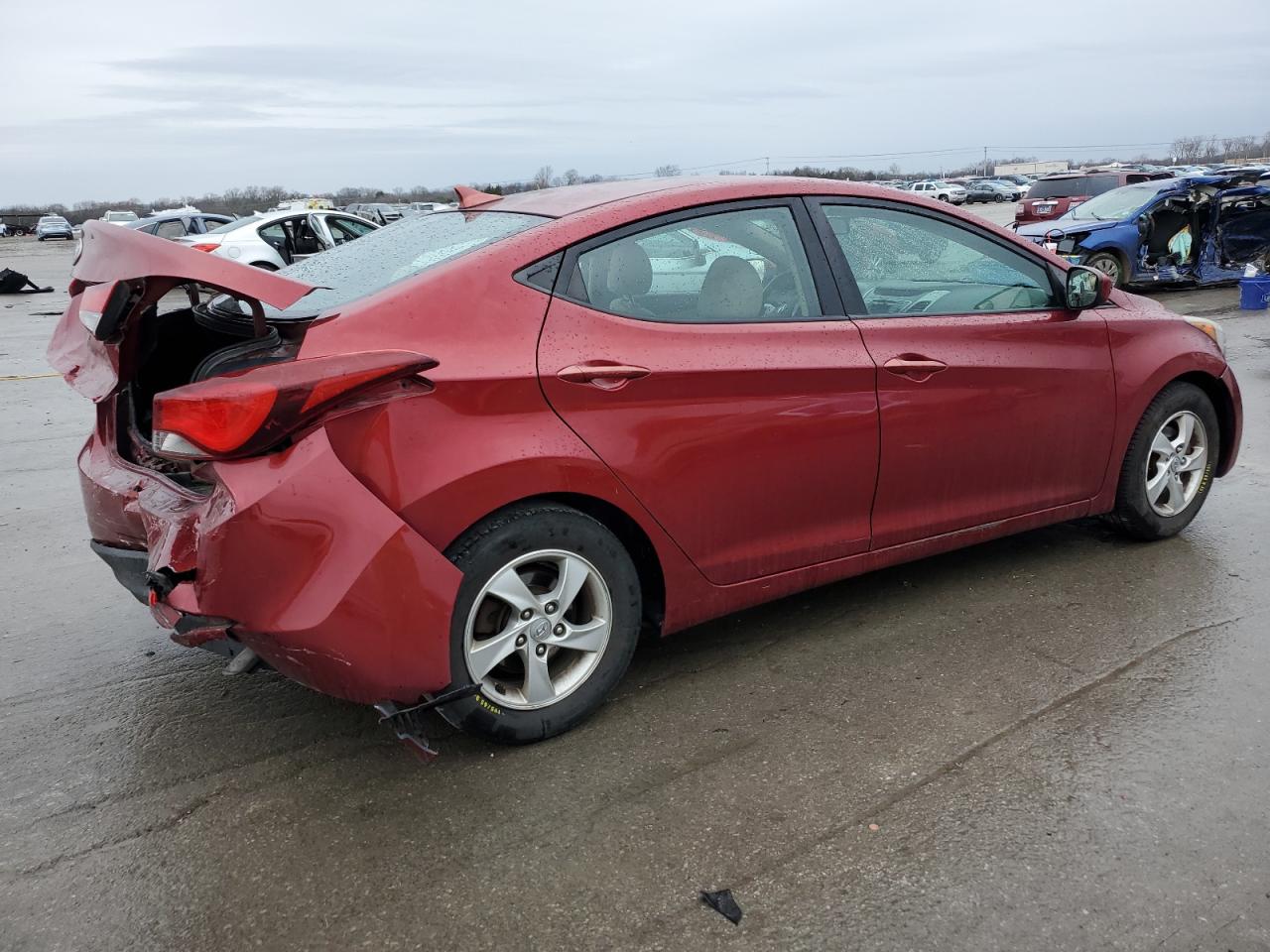 2014 Hyundai Elantra - Image 3