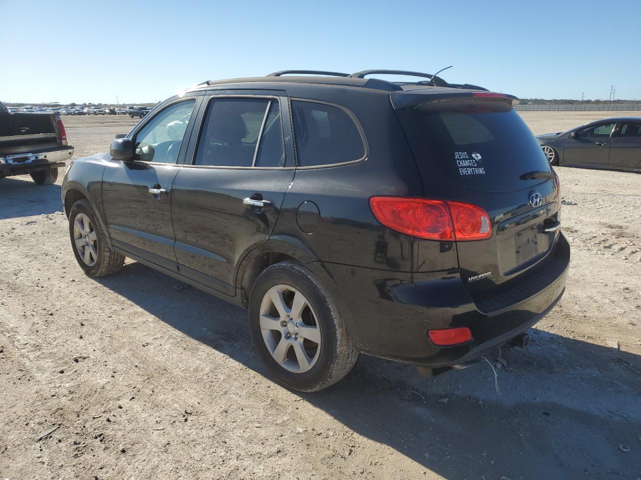 2009 Hyundai Santa Fe - Image 2