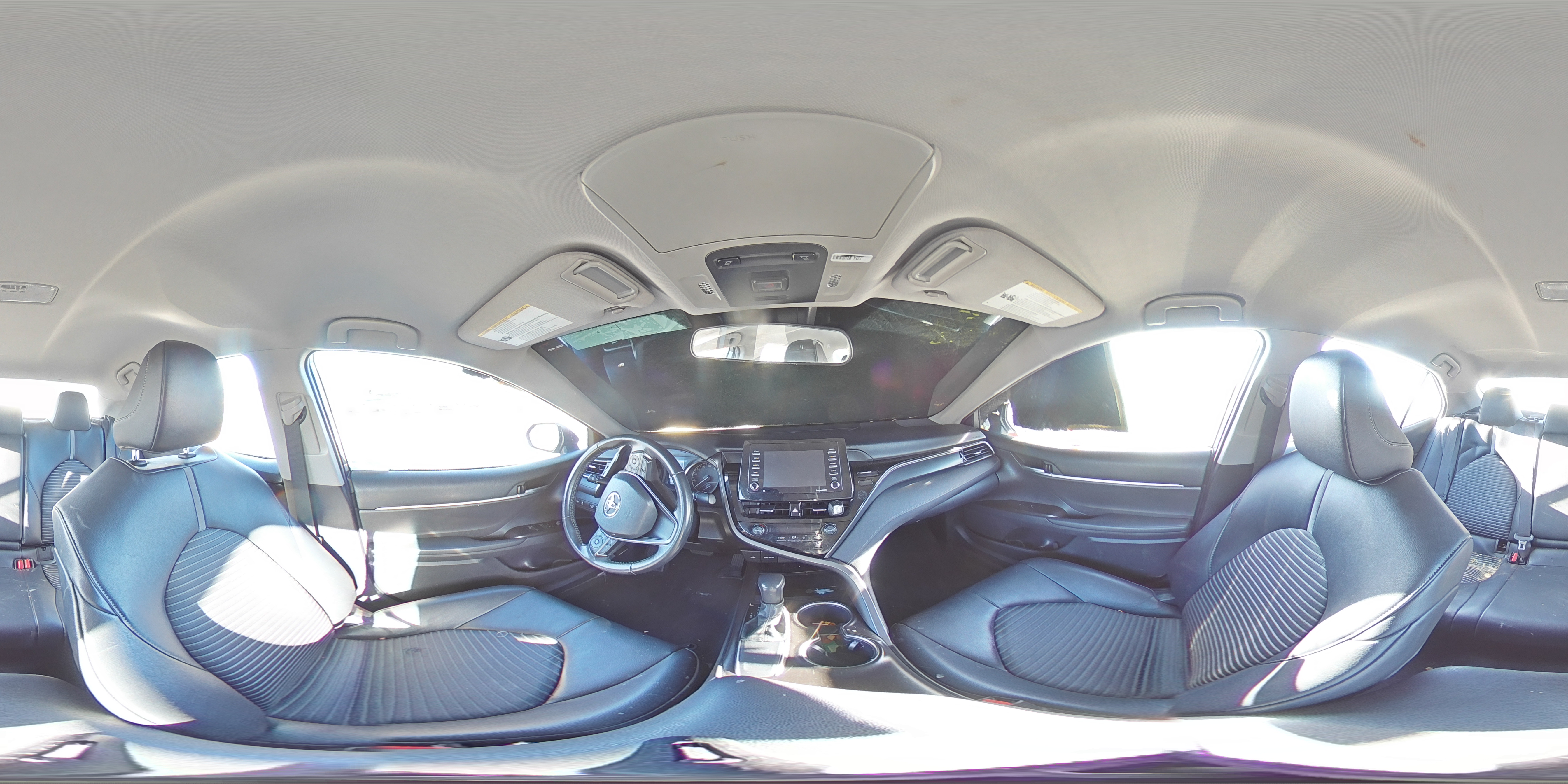 2021 Toyota Camry - Image 13
