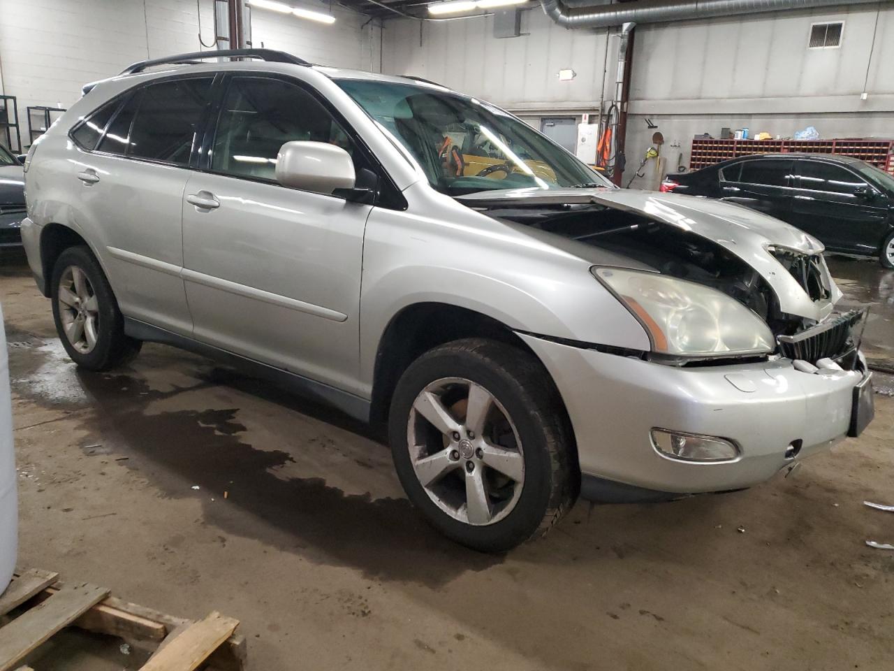 2004 Lexus RX - Image 4