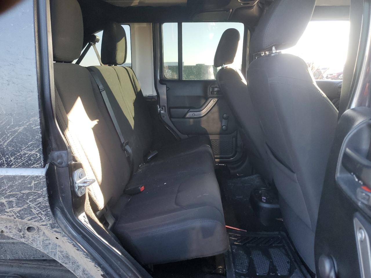 2018 Jeep Wrangler - Image 10