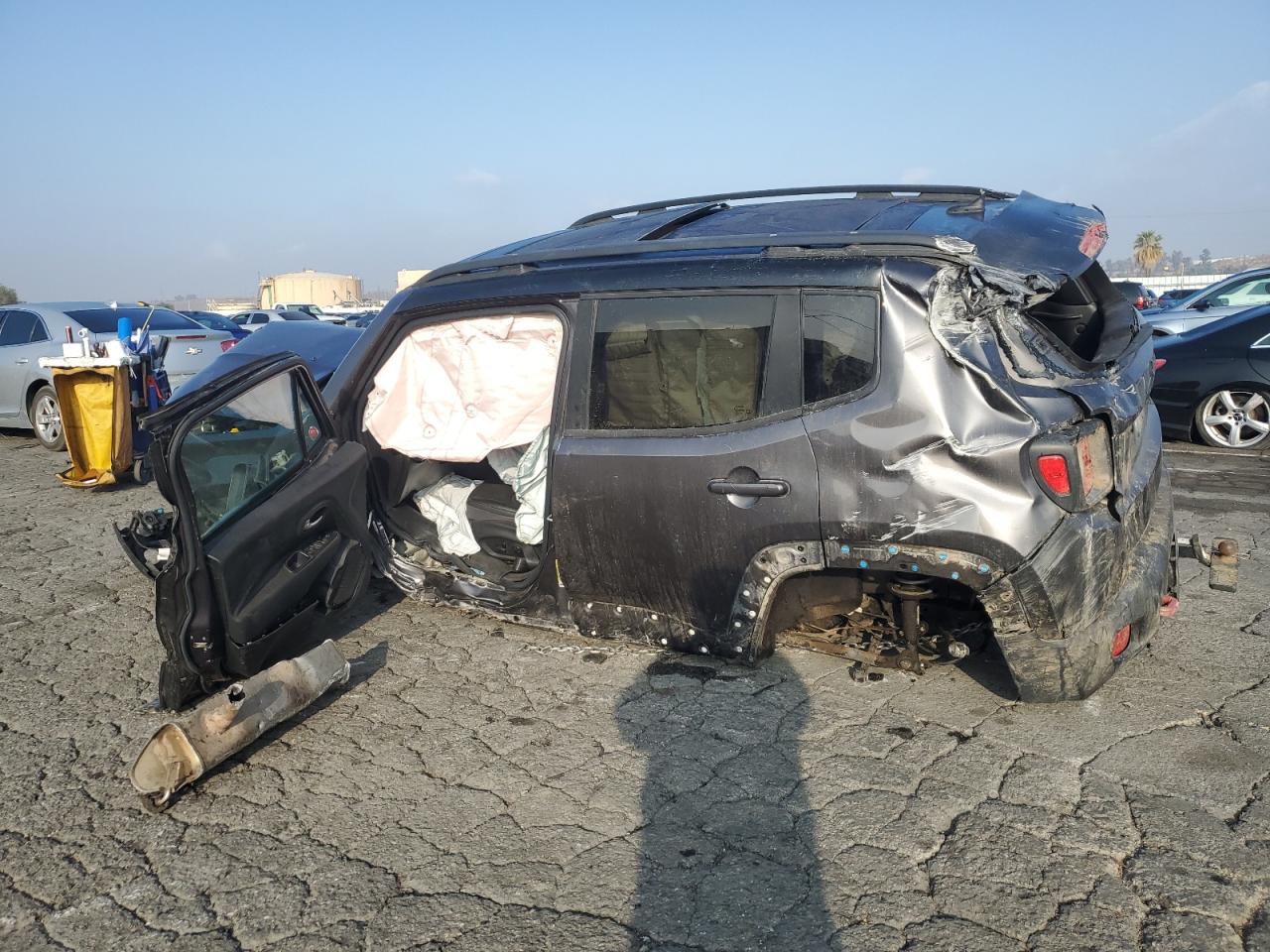 2016 Jeep Renegade - Image 2
