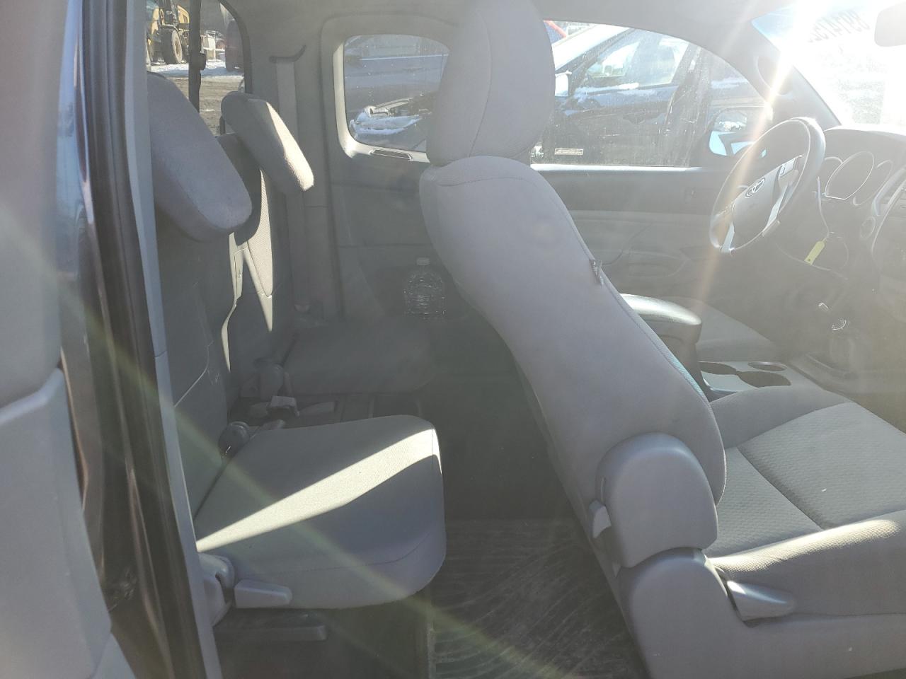 2012 Toyota Tacoma - Image 10