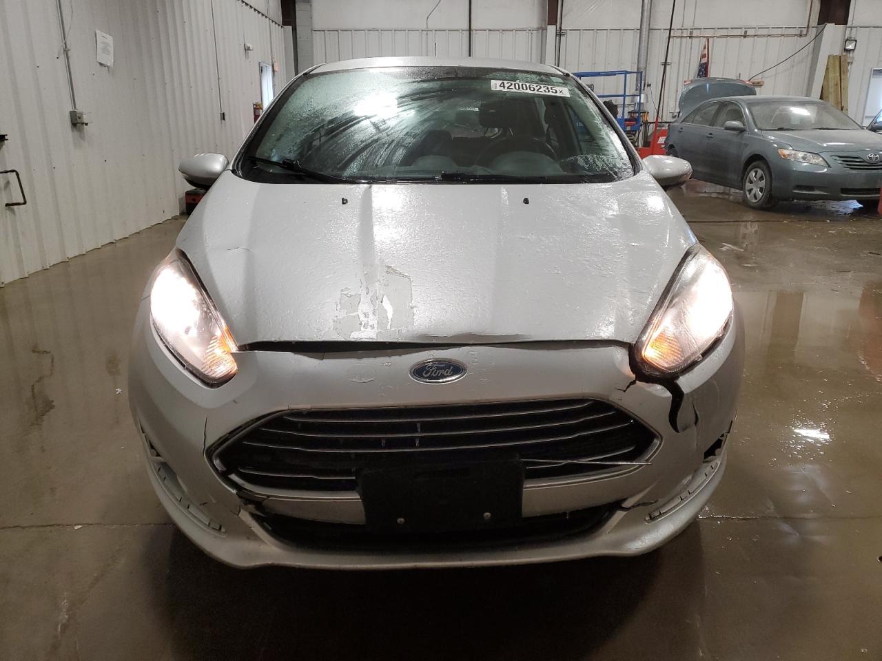 2016 Ford Fiesta - Image 5