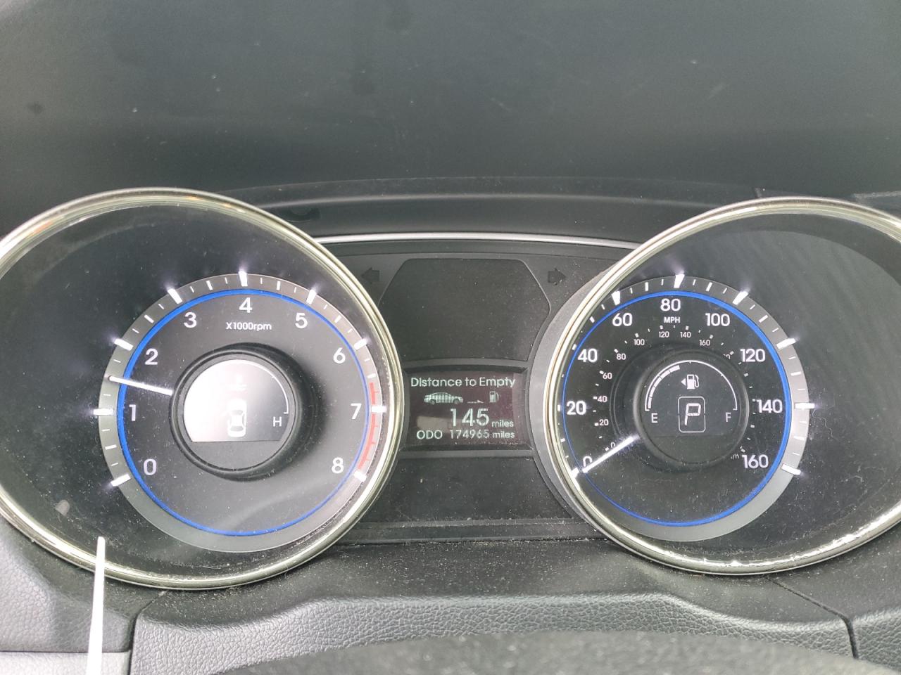 2013 Hyundai Sonata - Image 9