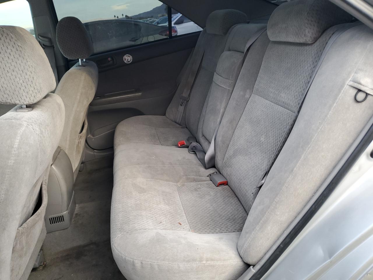 2004 Toyota Camry - Image 11