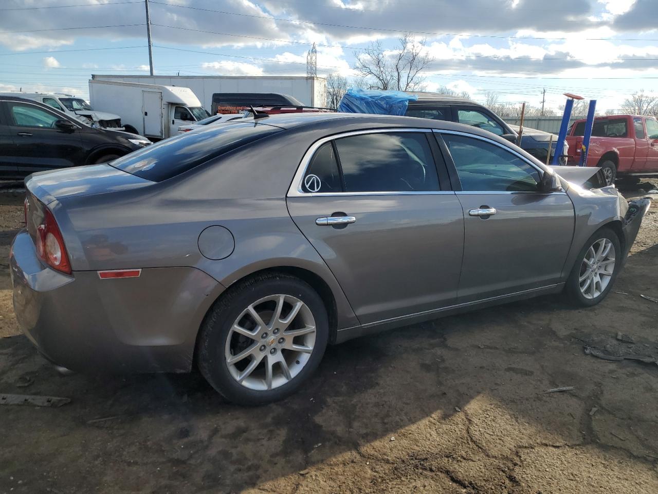 2010 Chevrolet Malibu - Image 3