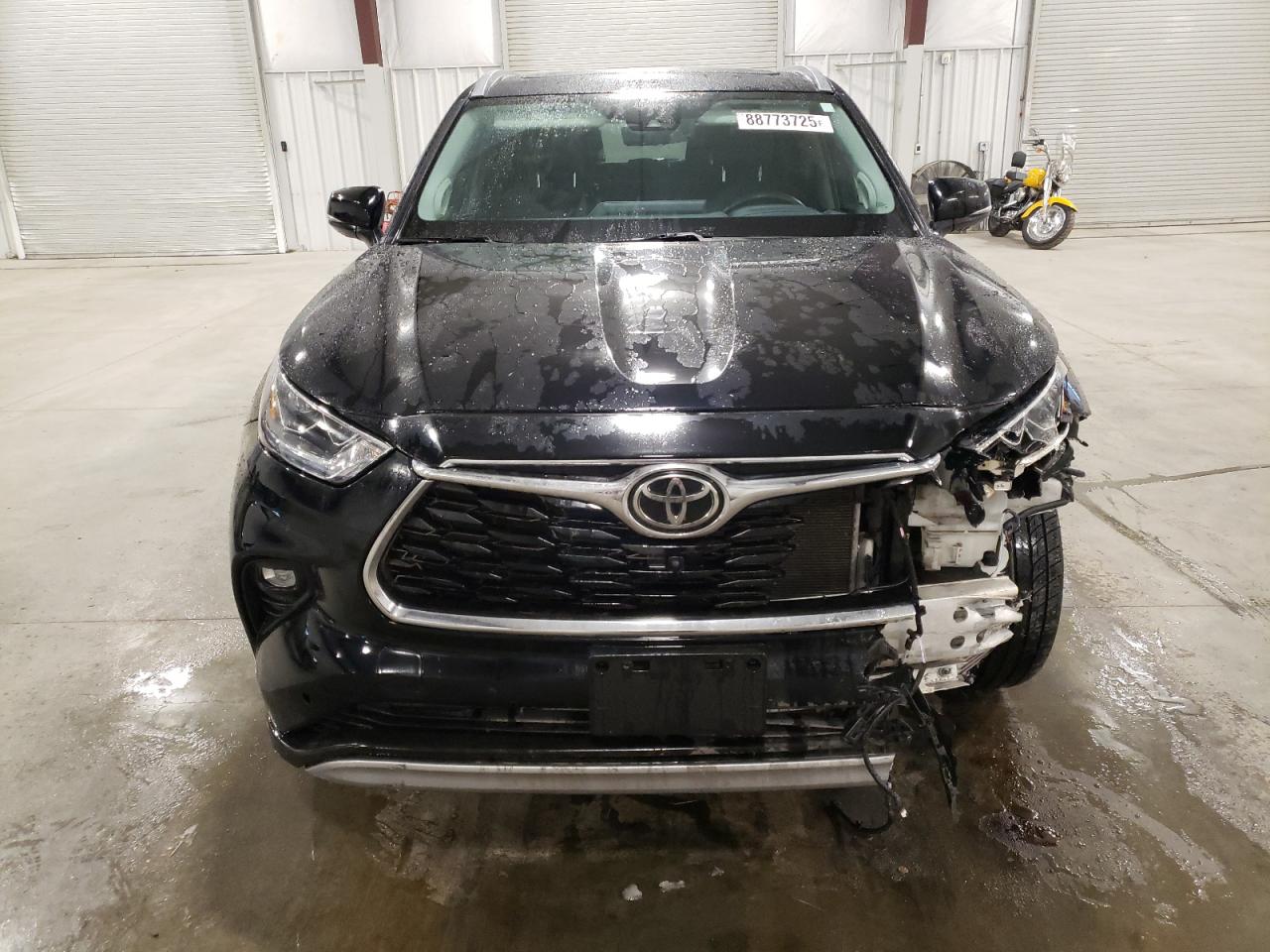 2021 Toyota Highlander - Image 5