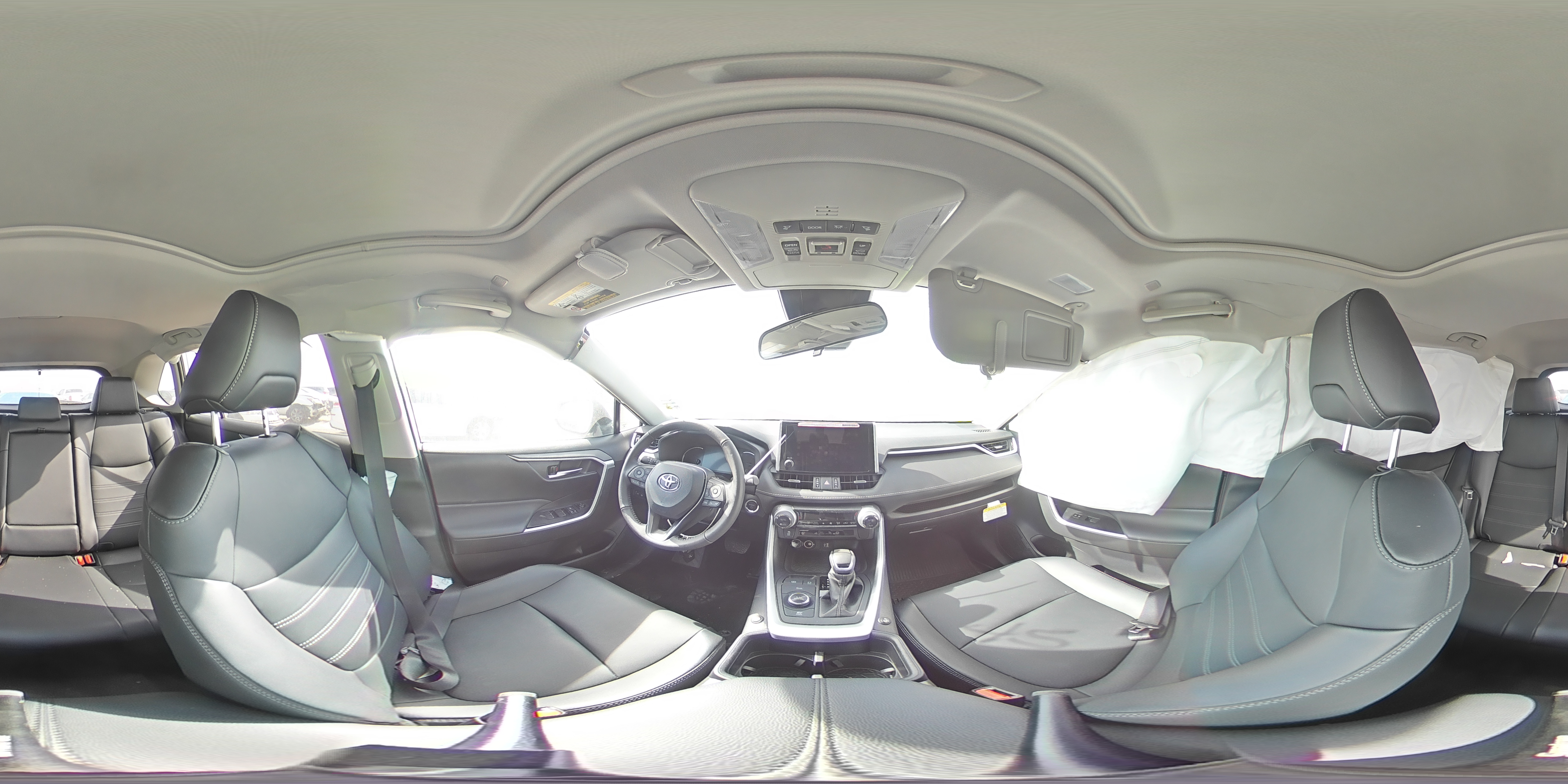 2024 Toyota RAV 4 - Image 13