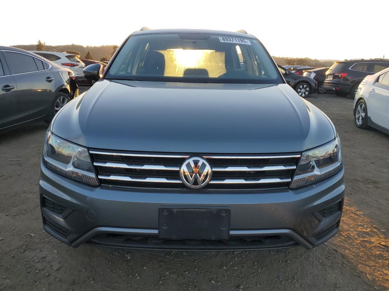 2021 Volkswagen Tiguan - Image 5