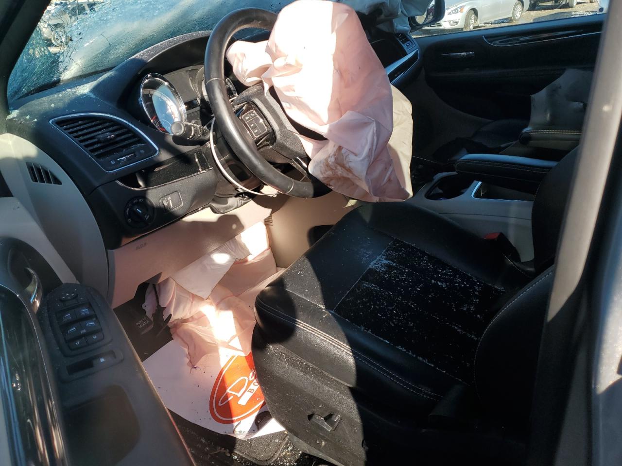 2019 Dodge Caravan - Image 7