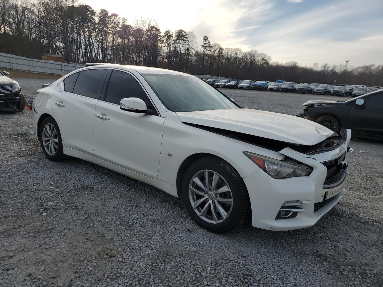 2015 Infiniti Q50 - Image 4
