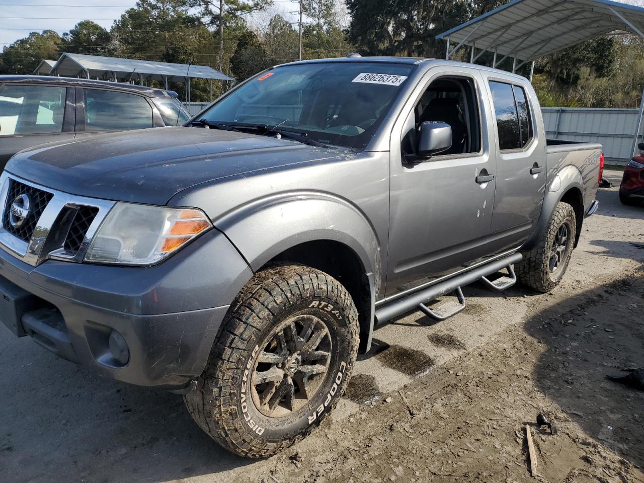 2017 Nissan Navara (Frontier) - Image 1