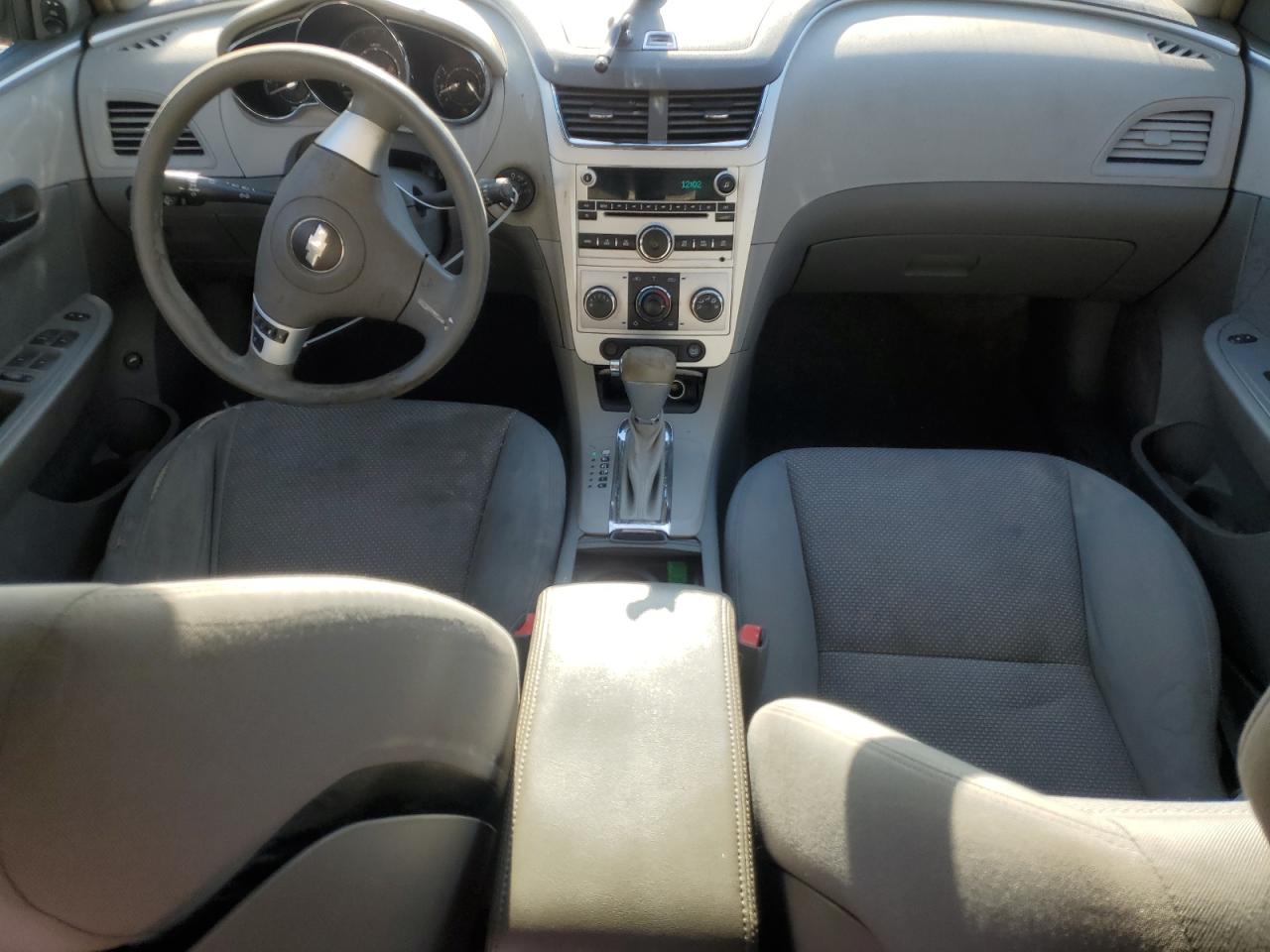 2009 Chevrolet Malibu - Image 8