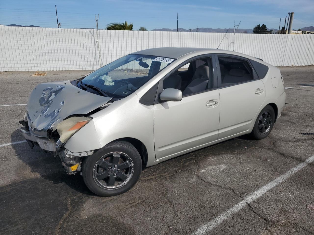 2005 Toyota Prius - Image 2