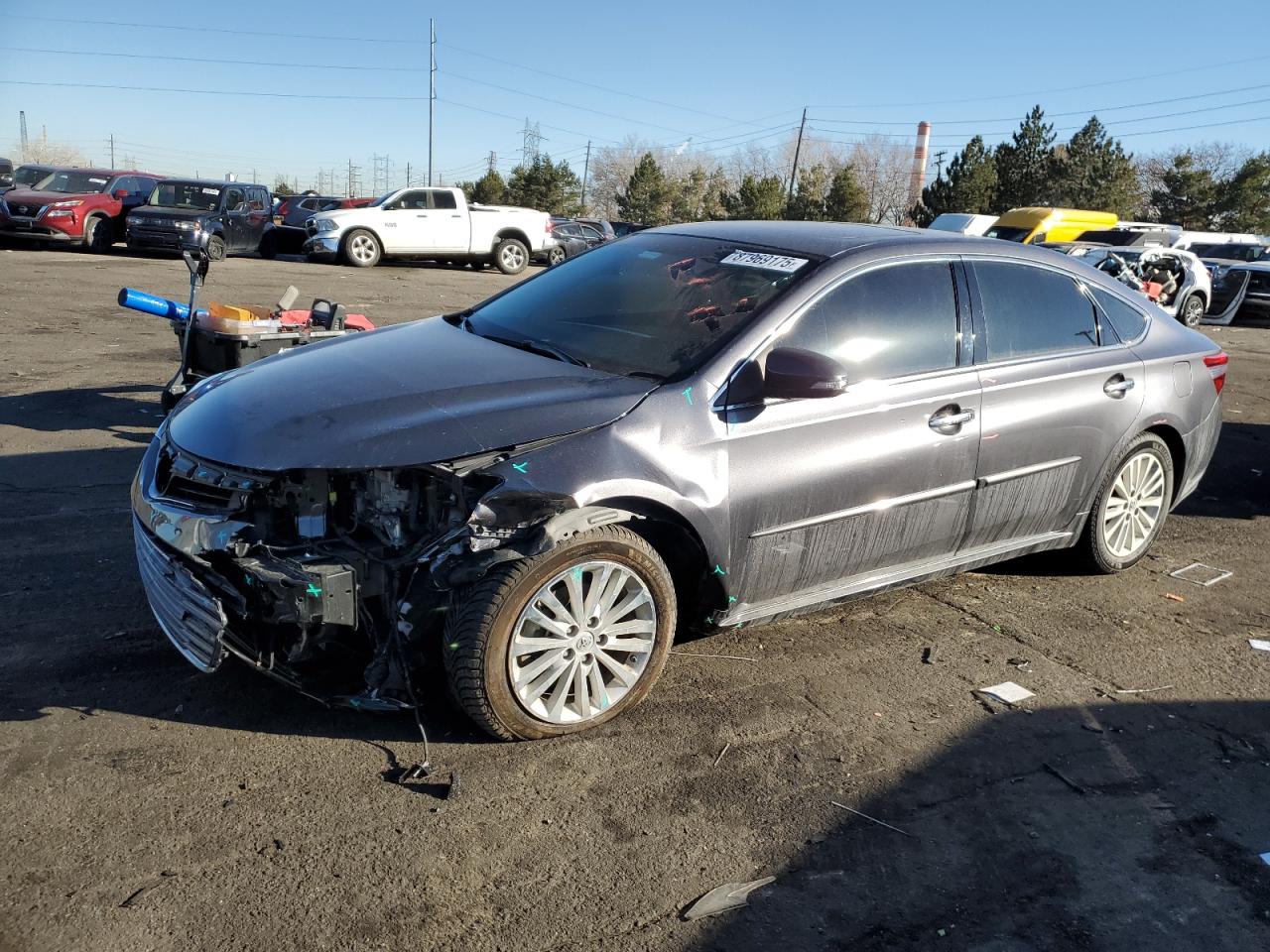 2015 Toyota Avalon - Image 1