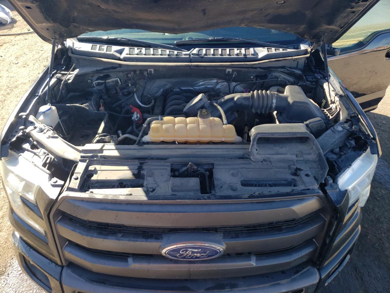 2015 Ford F-150 - Image 11