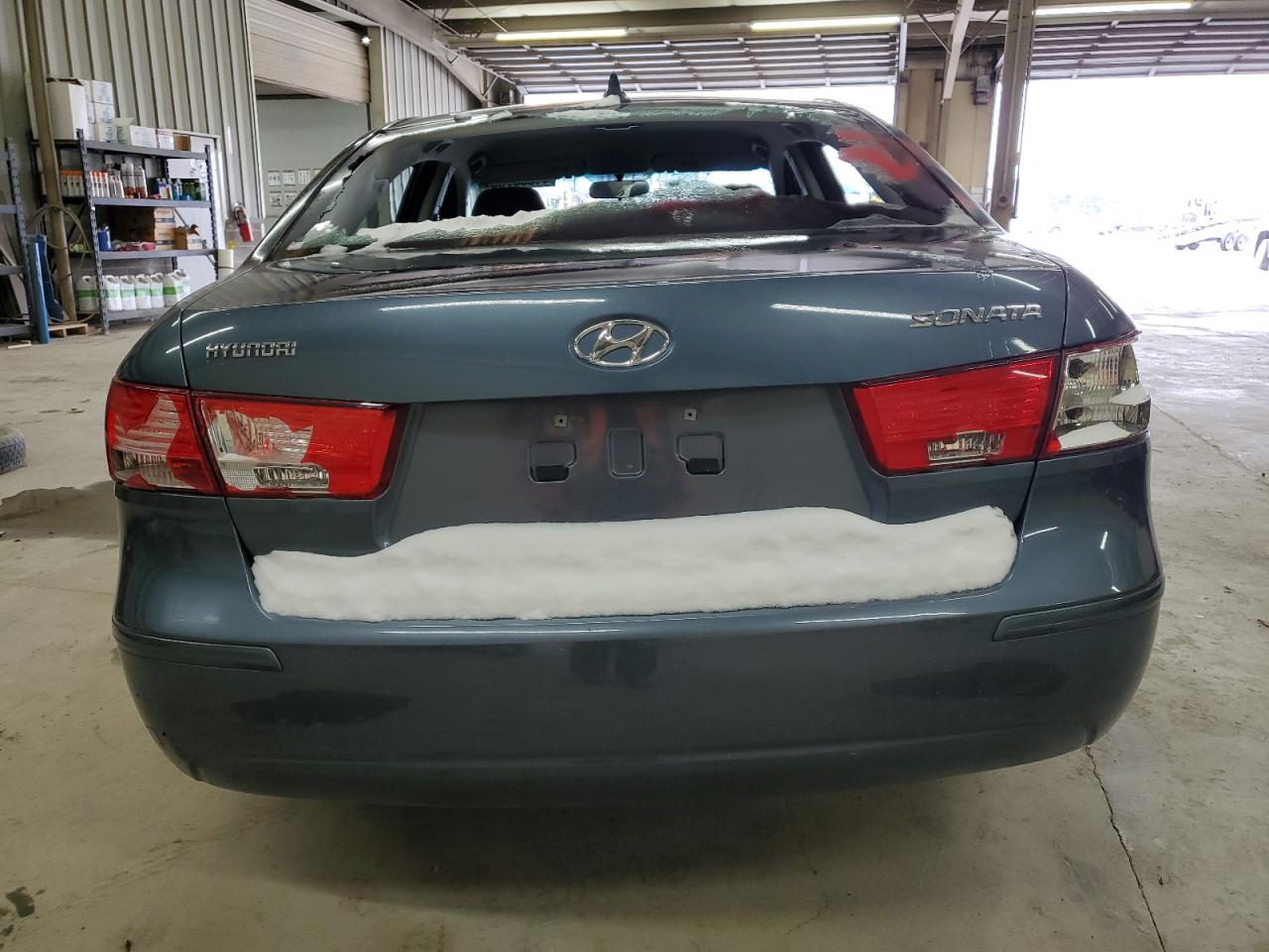 2010 Hyundai Sonata - Image 6