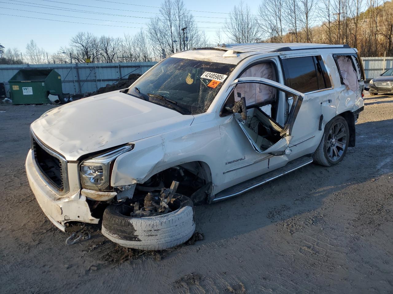 2016 Gmc Yukon Denali for Sale in Hurricane, WV - Rollover