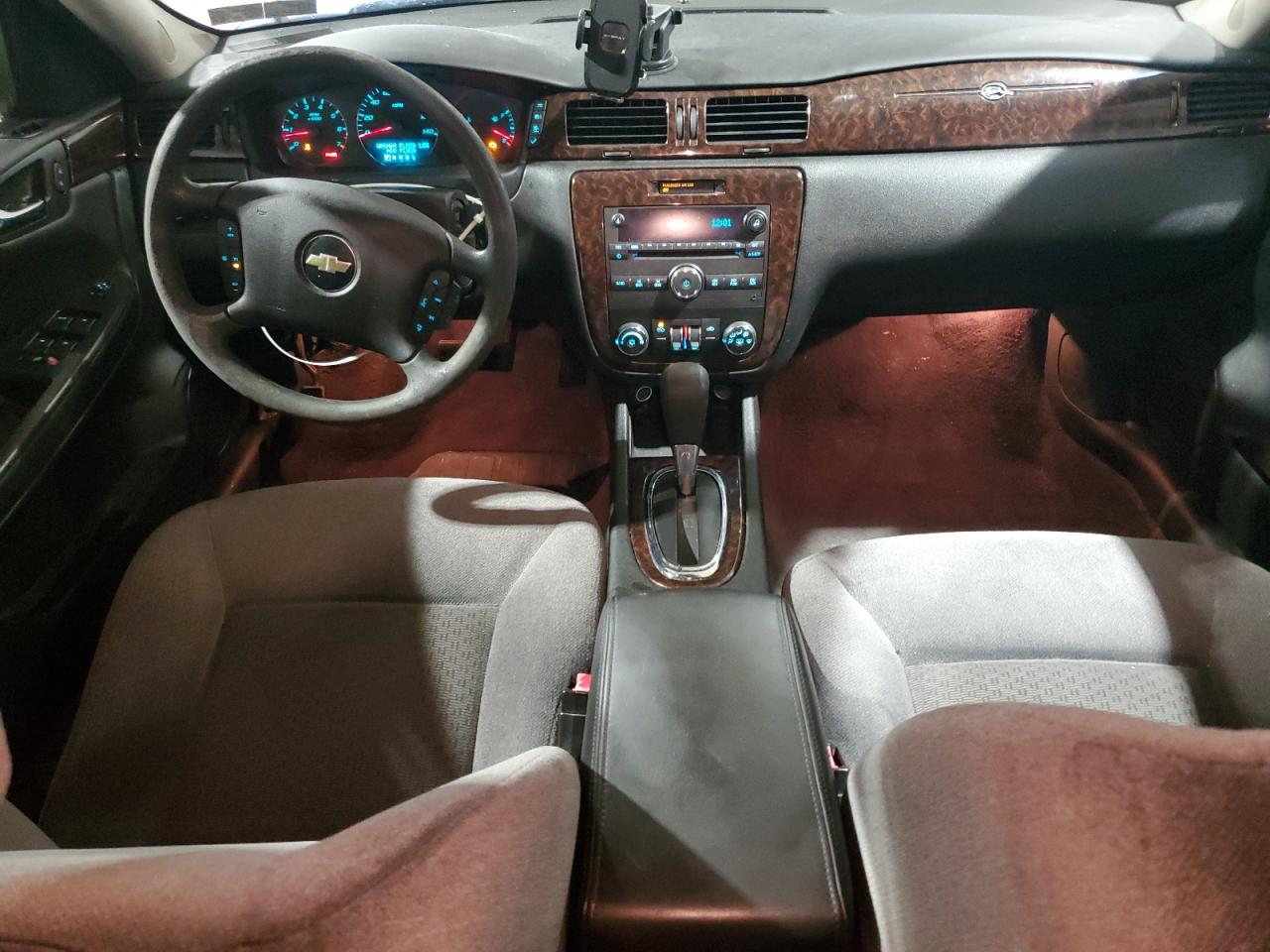2015 Chevrolet Impala - Image 8