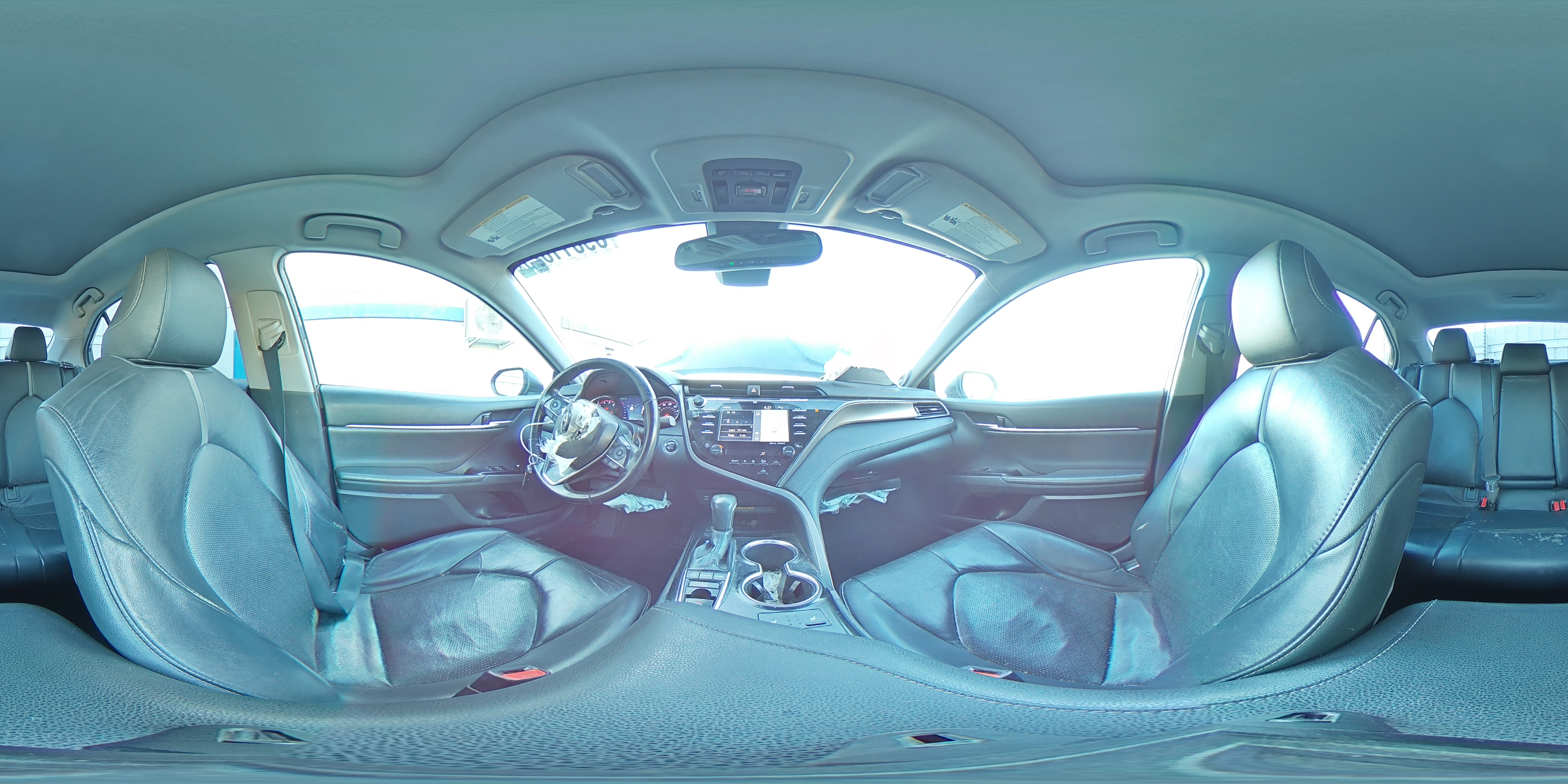 2019 Toyota Camry - Image 13
