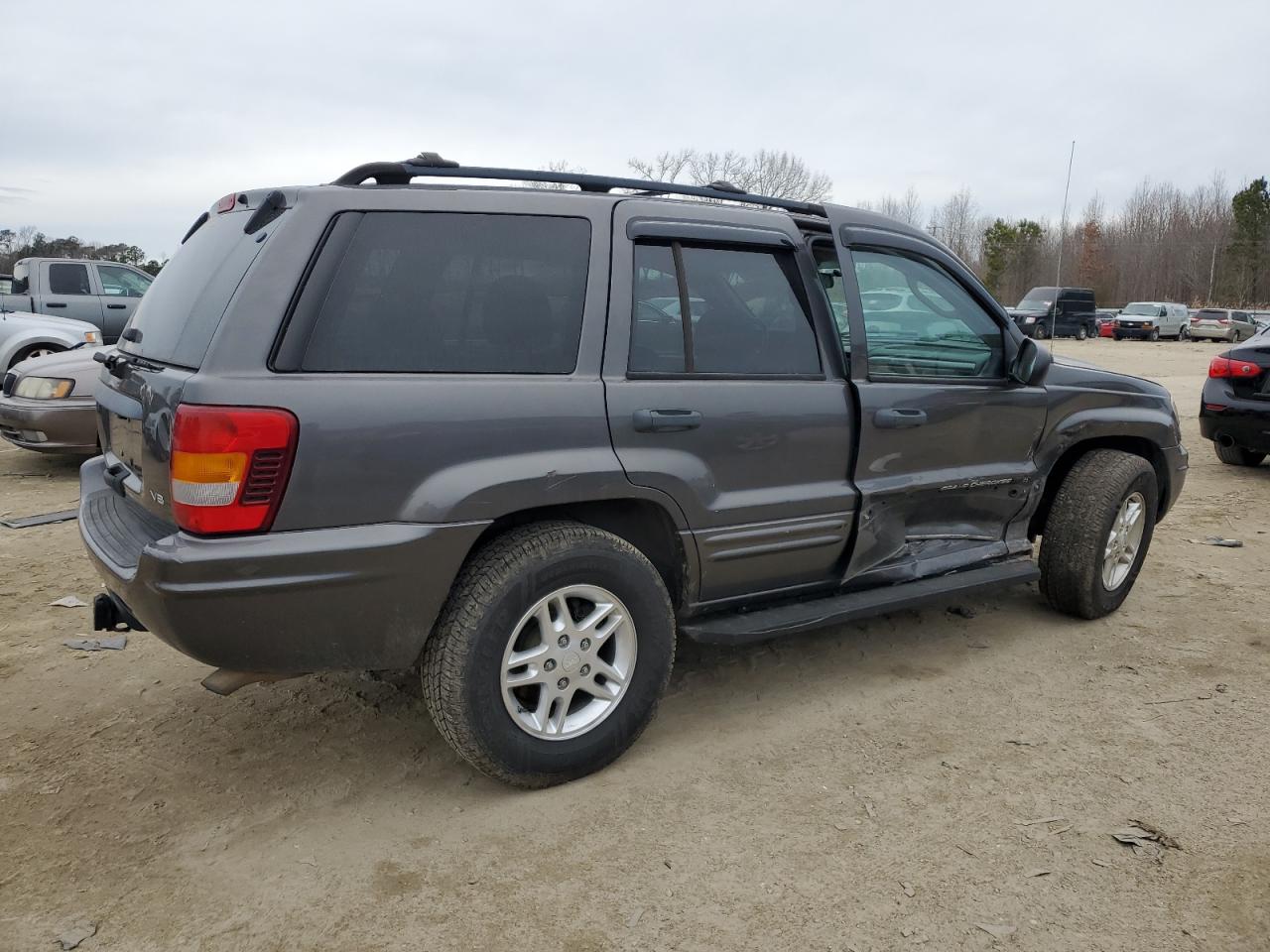 2004 Jeep Grand Cherokee - Image 3