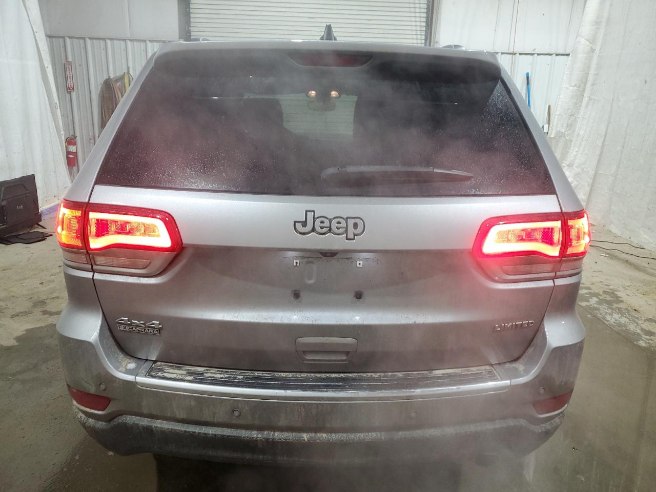2020 Jeep Grand Cherokee - Image 6
