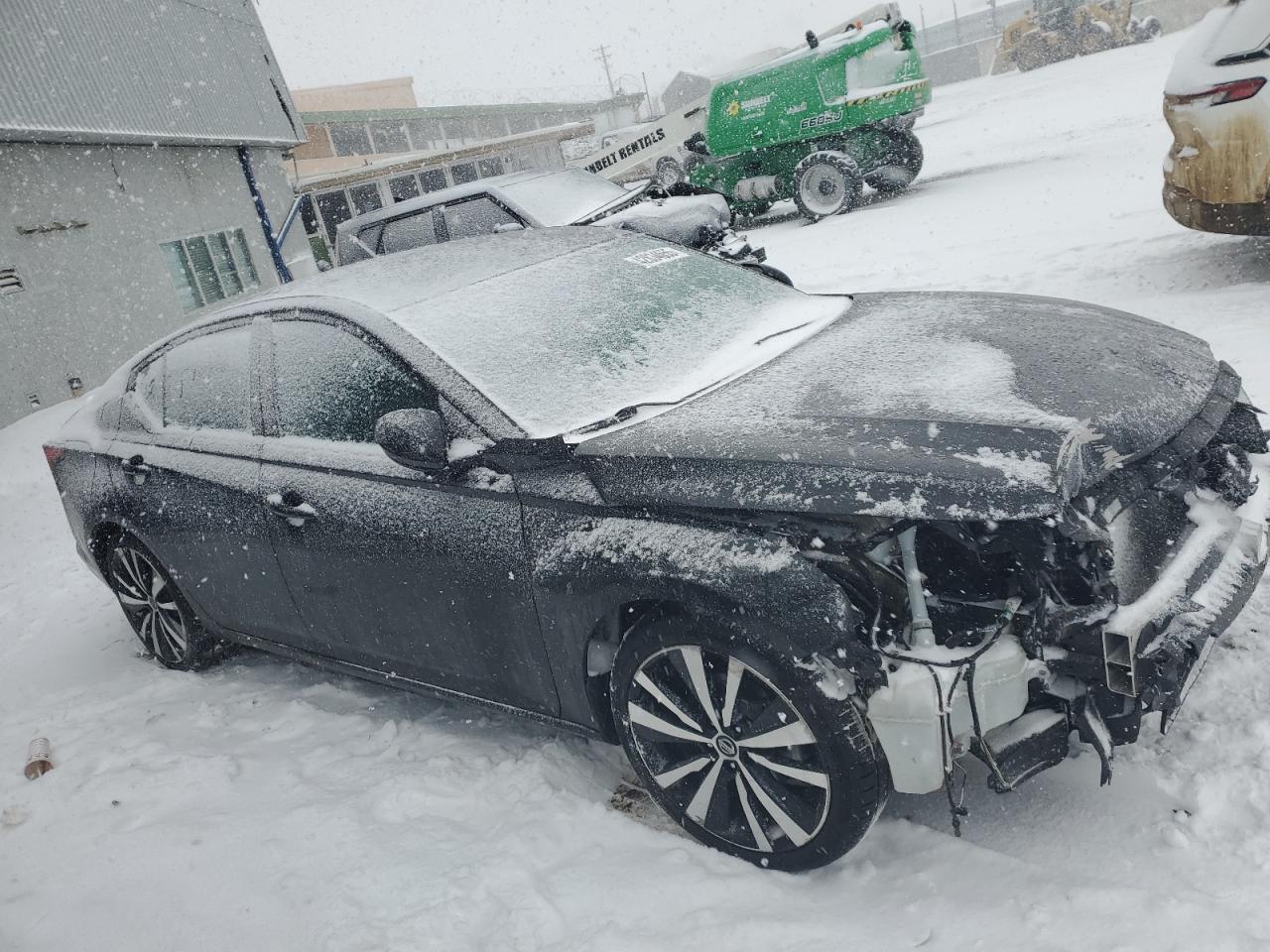 2021 Nissan Altima - Image 4