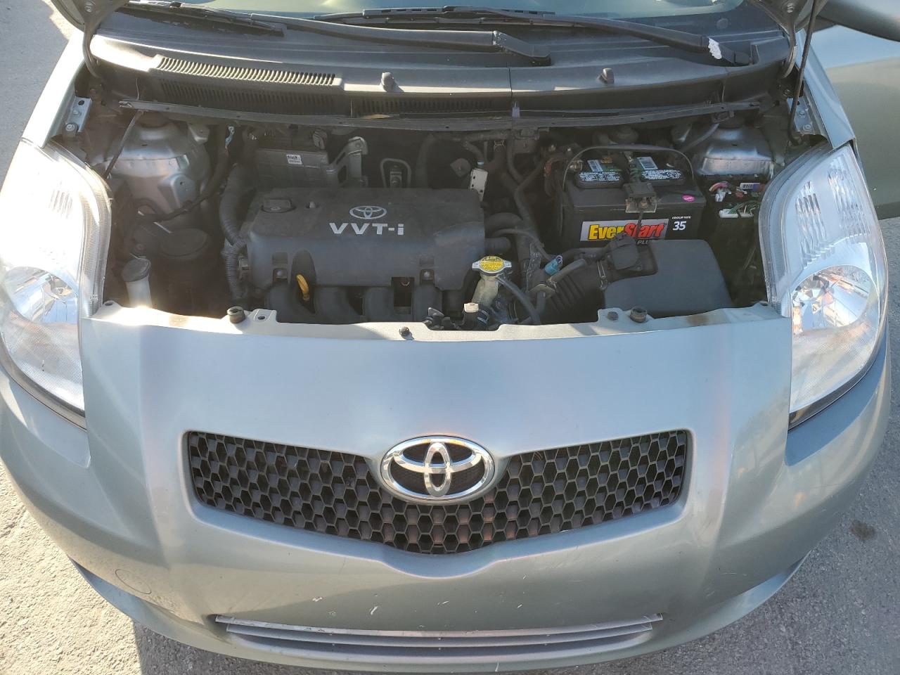 2008 Toyota Yaris - Image 12