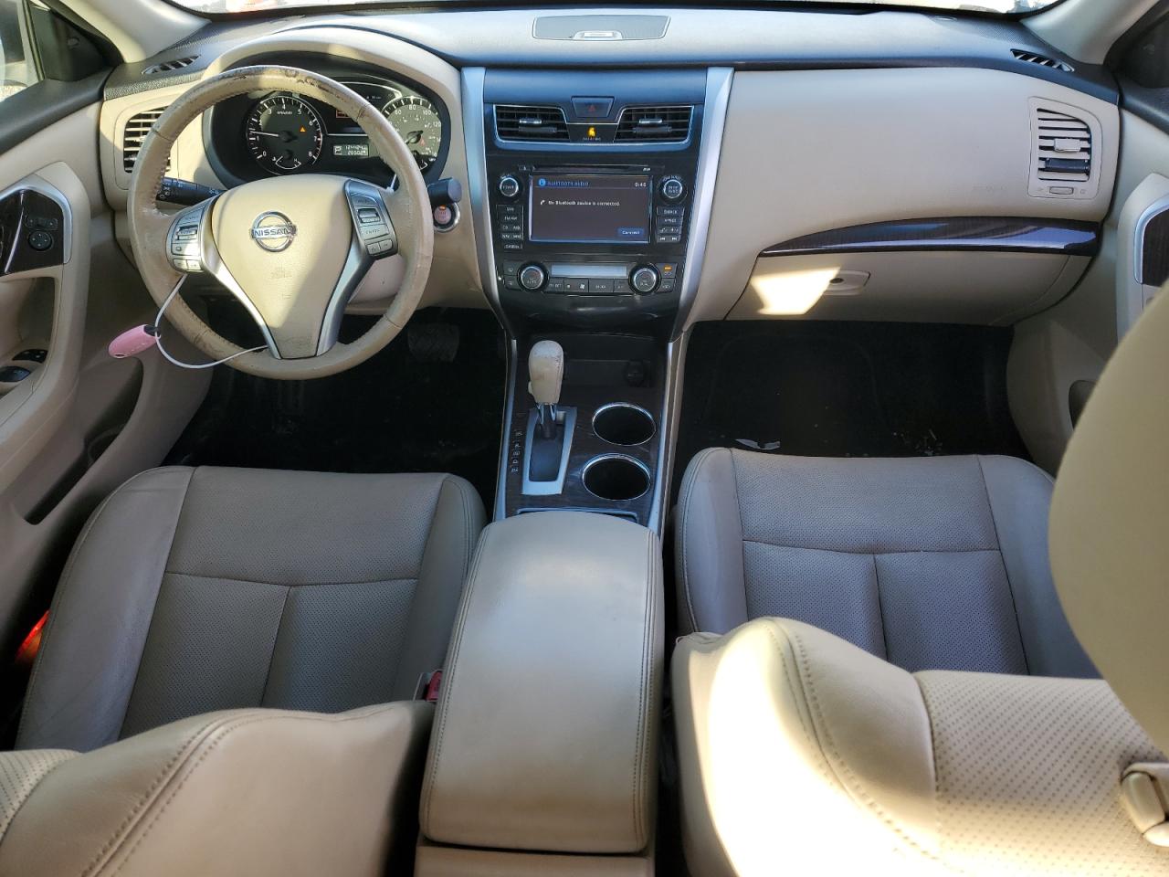 2015 Nissan Altima - Image 8
