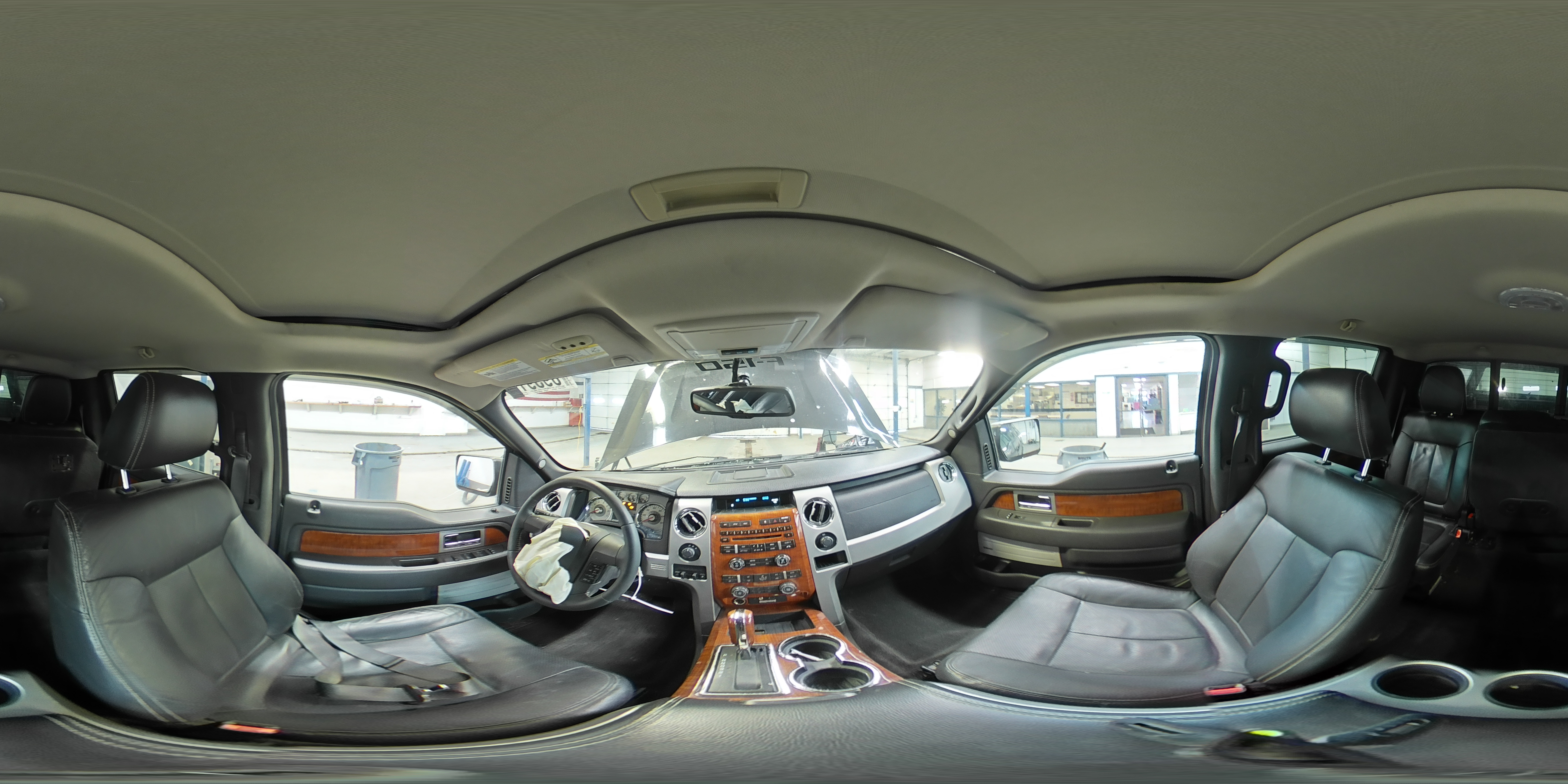 2010 Ford F-150 - Image 13