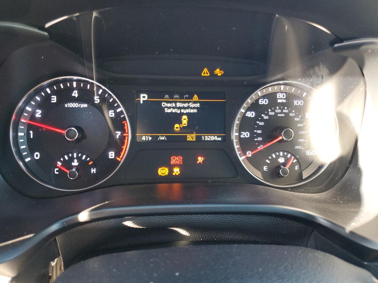 2024 Kia Forte - Image 9