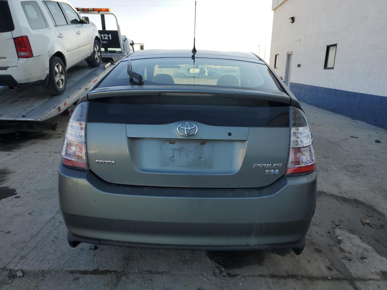 2004 Toyota Prius - Image 6