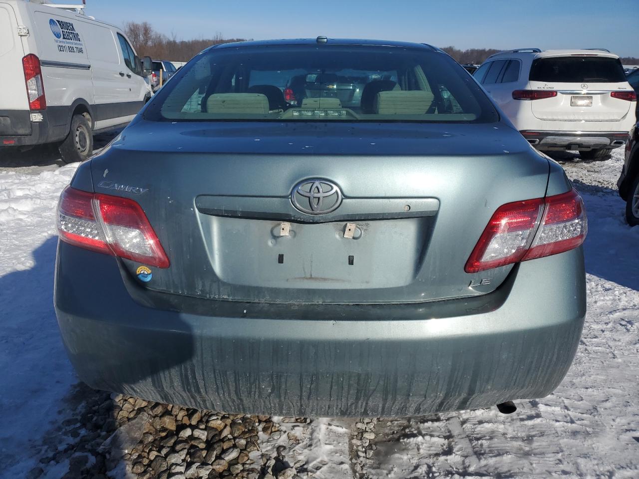 2011 Toyota Camry - Image 6
