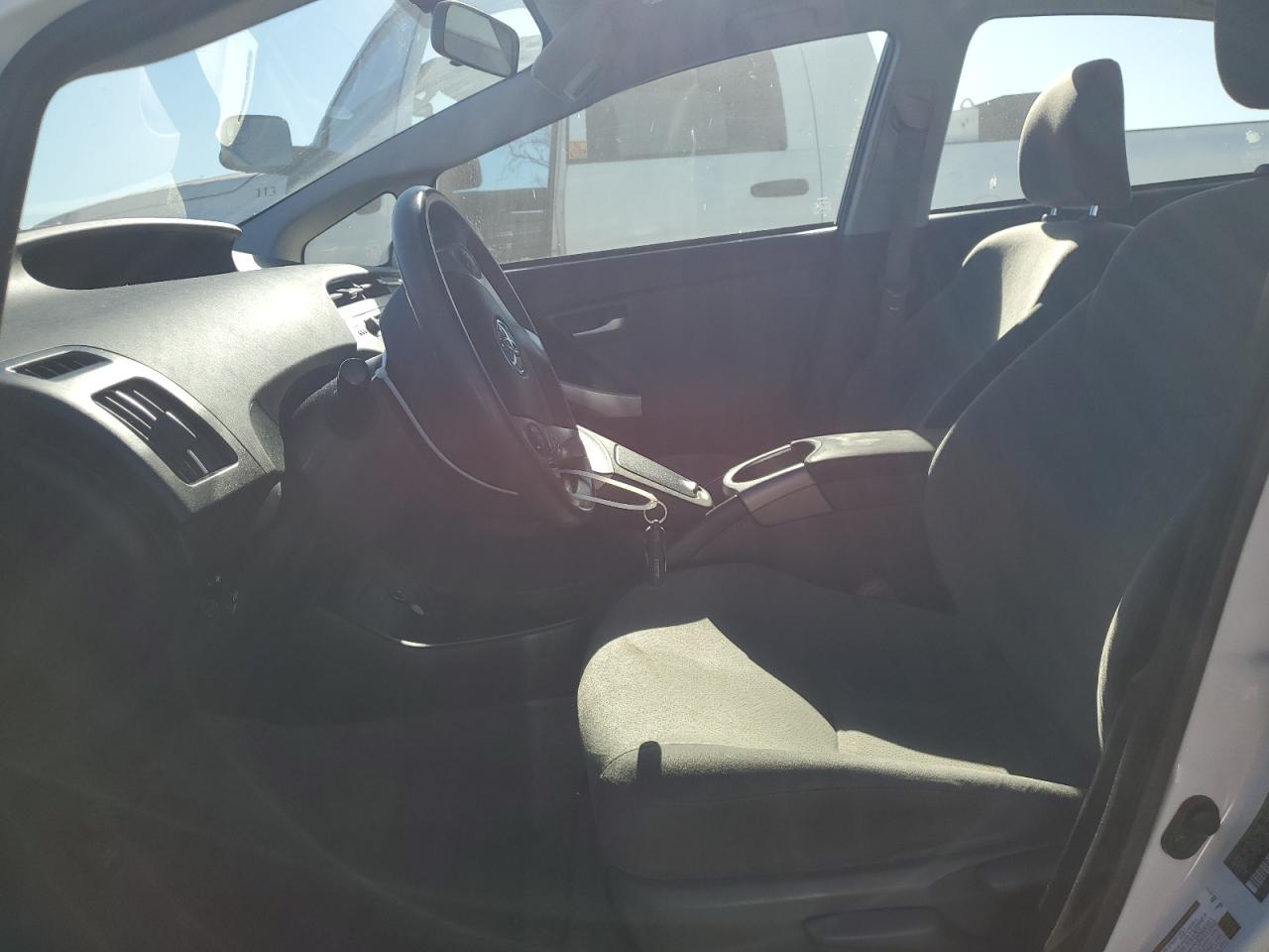 2015 Toyota Prius - Image 7