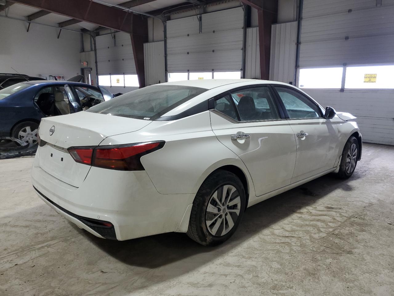 2024 Nissan Altima - Image 3