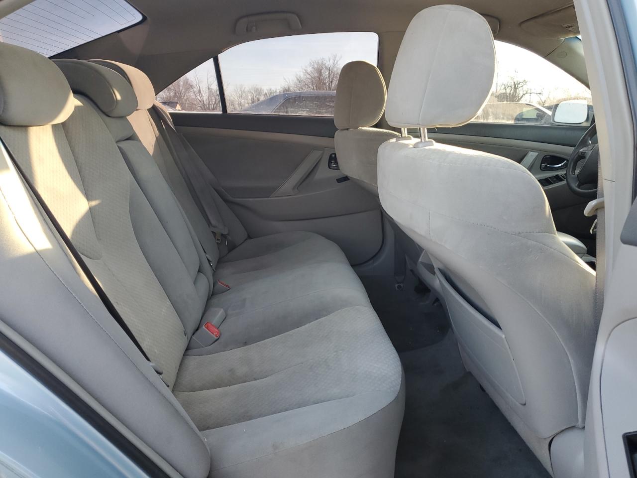 2009 Toyota Camry - Image 10