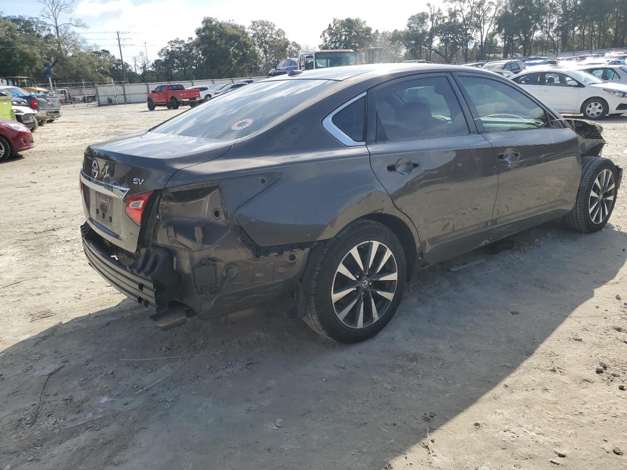 2017 Nissan Altima - Image 3