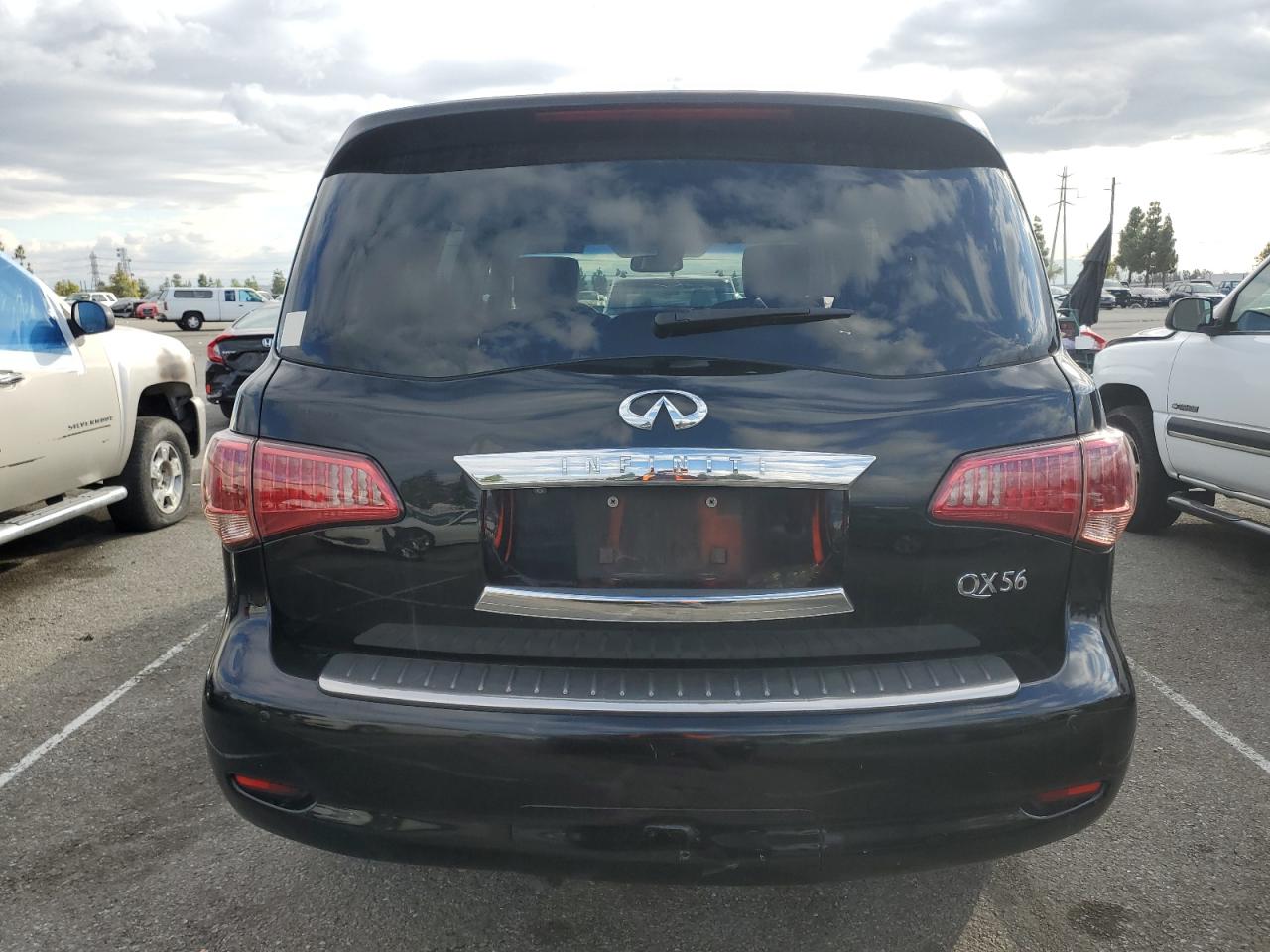 2012 Infiniti QX56 - Image 6